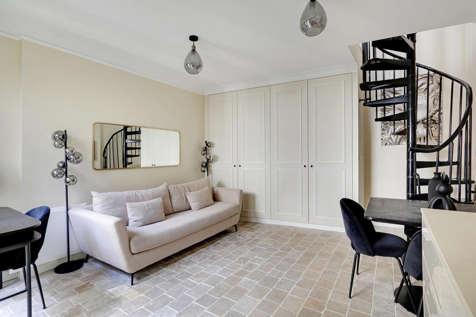 Pick A Flat's In Monrmartre - Rue Lepic Parijs